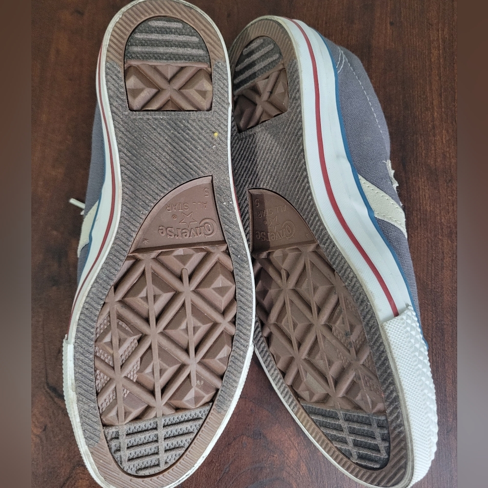 Converse Womens 7, Mens 5 Gray white all stars - Picture 6 of 6